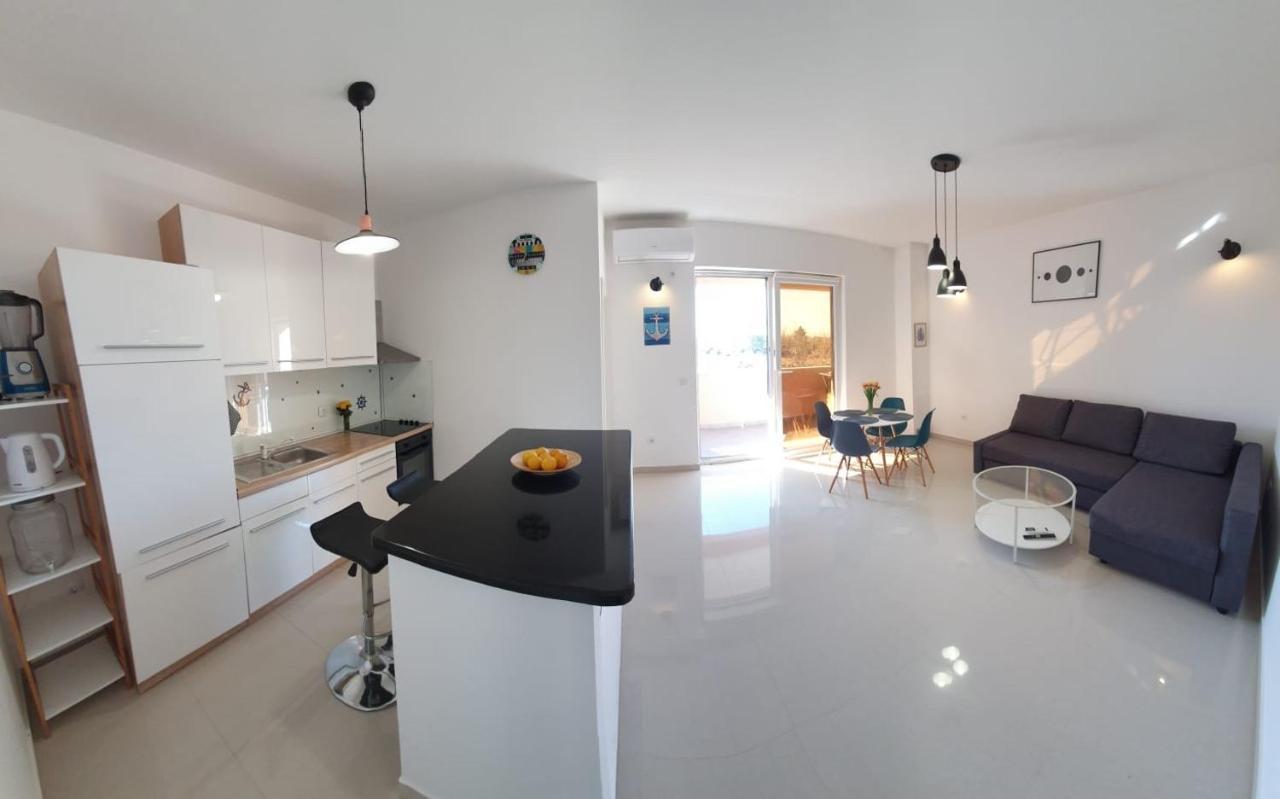 Apartman Petar Ražanac Exterior foto