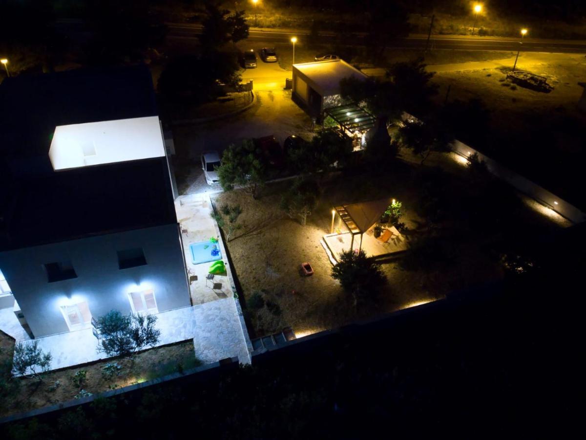 Apartman Petar Ražanac Exterior foto